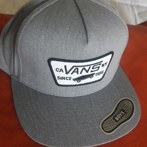 VANS GRAY HAT